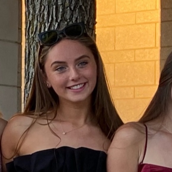 Meet your Posher, Ashley - Picture 1 of 1